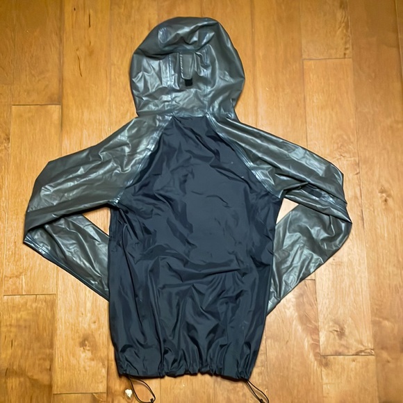 Columbia Waterproof Jacket - Picture 3 of 3